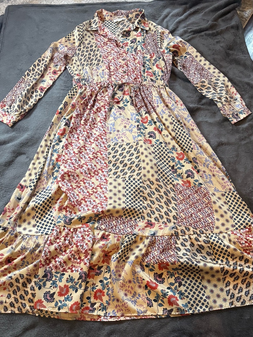 Patchwork Floral Maxi Dress in Cream and Navy - Picture 4 of 14